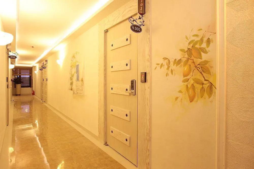 Art 1 Hotel Bucheon